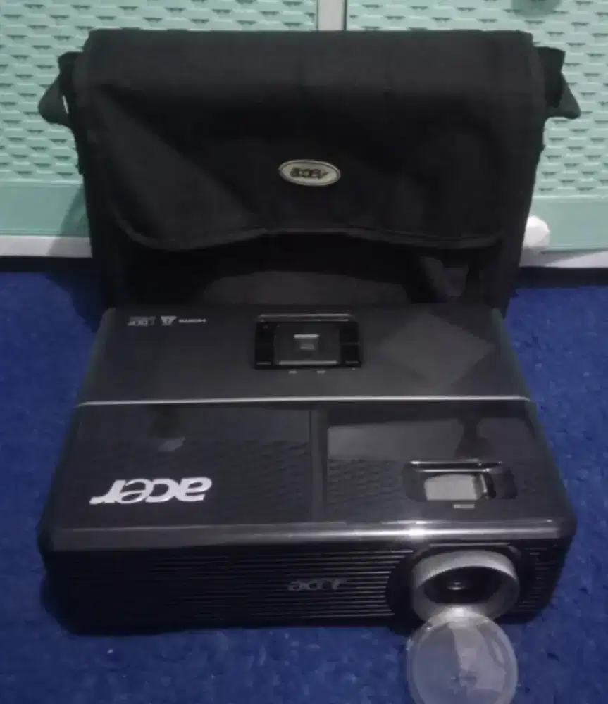 Proyektor P1203