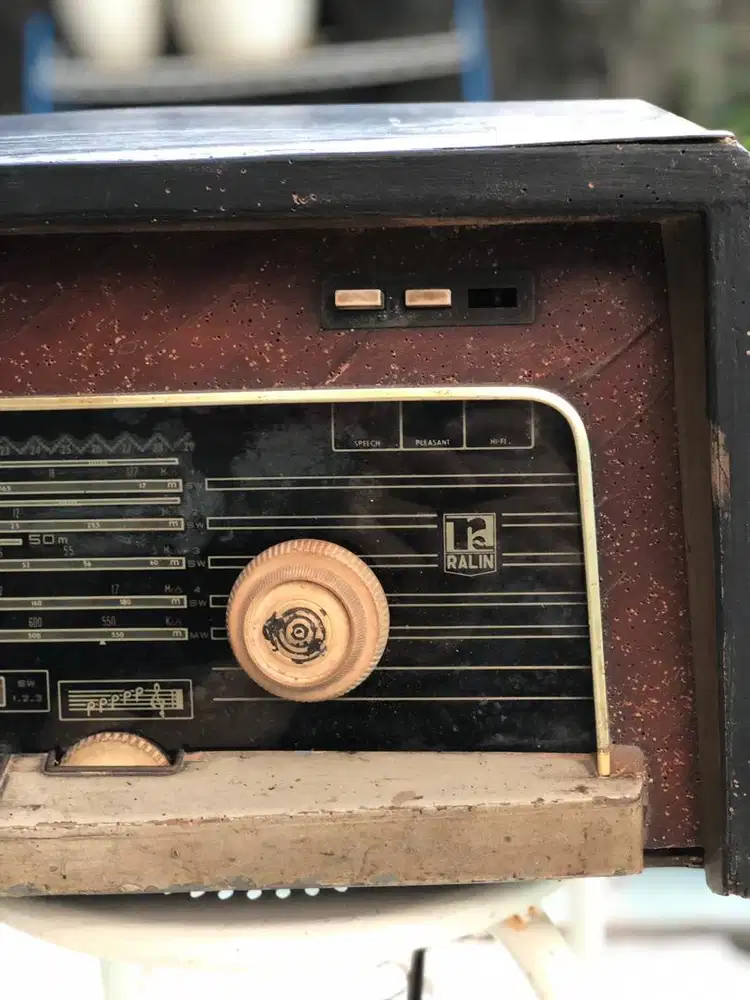 Dijual Radio Lawas Vintage Ralin M691A Era 1960an