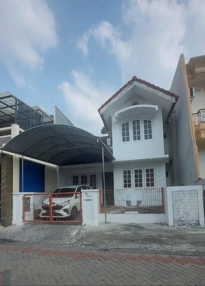 Dijual Rumah Nyaman Villa valensia pakuwon Indah Surabaya Barat