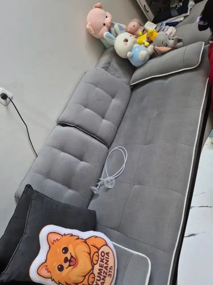 Sofa abu 3 seater