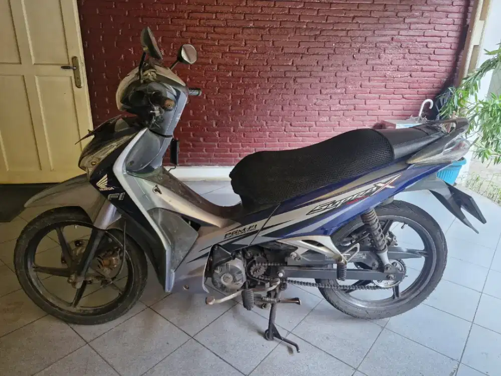 Supra X 125 PGM- FI 2012