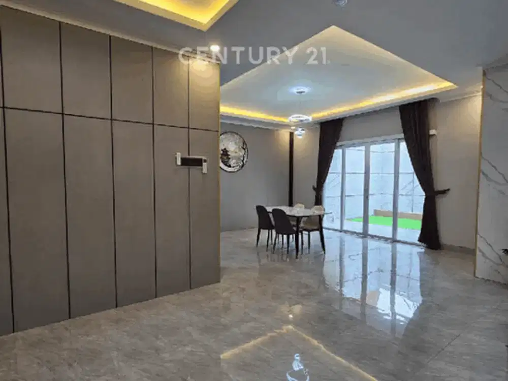 Rumah Modern Bangunan Baru  Di Cluster Beverli Lippo Cikarang