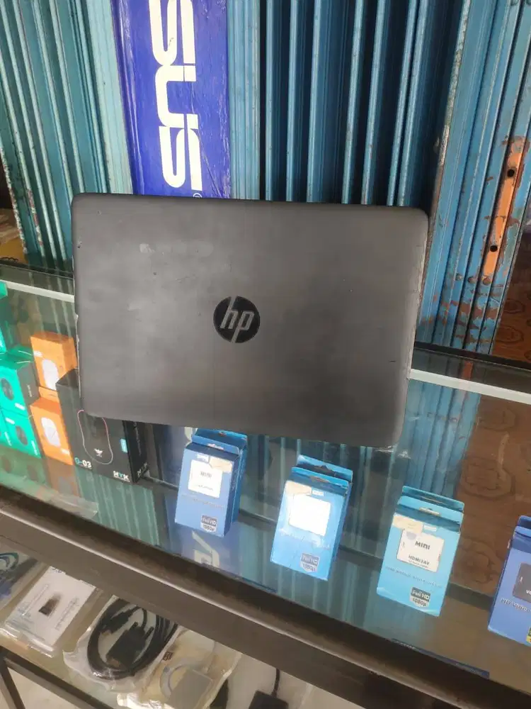 HP core i7 kecil, ringan, dan cepat with SSD + tinggal pakai