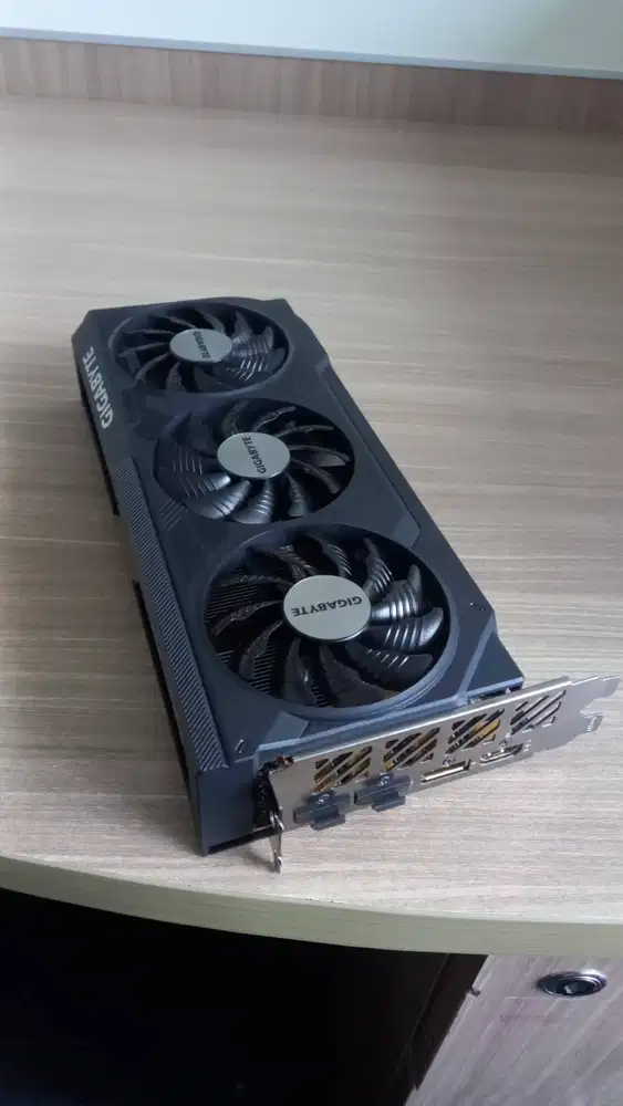 Gigabyte GeForce RTX 4070 WINDFORCE OC 12GB GDDR6X (BAGUS)
