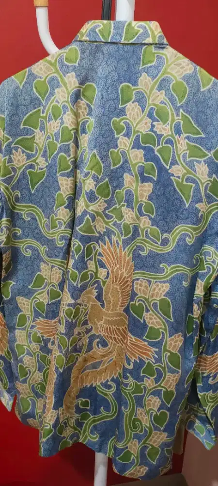 Kemeja batik sutera