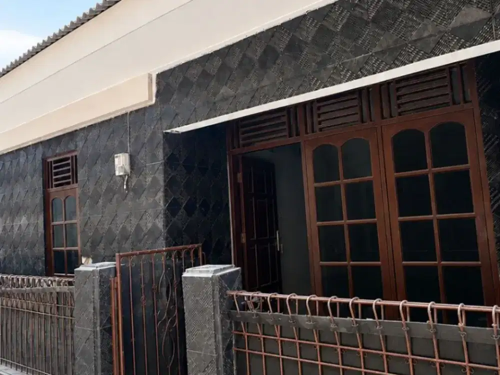 Dijual/Disewakan Rumah Lebar 6 di Tipar Cakung Jakarta Timur