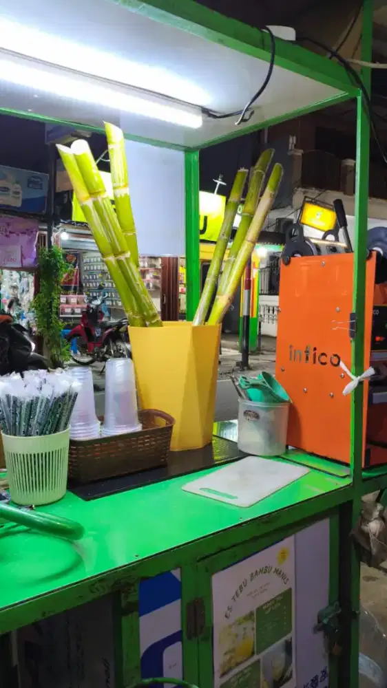LOKER BOOTH TEBU