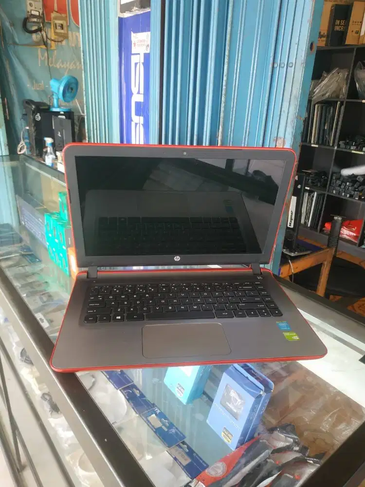 HP core i5 touscreen serbisa bisa, core i5 + nvidia gforce + 8GB RAM
