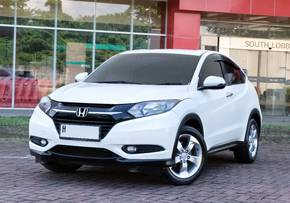 Garansi 1 Th, 2017 HRV E CVT, Pajak Panjang, Low KM, Istimewa