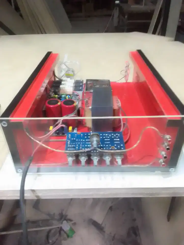 Amplifier rakitan