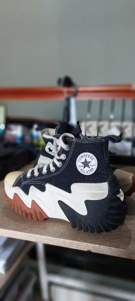 Sepatu anak Converse (original)