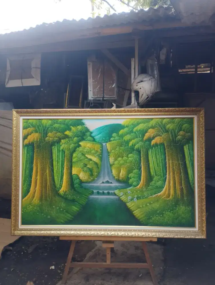 lukisan kanvas pemandangan air terjun ditengah hutan  + frame premium
