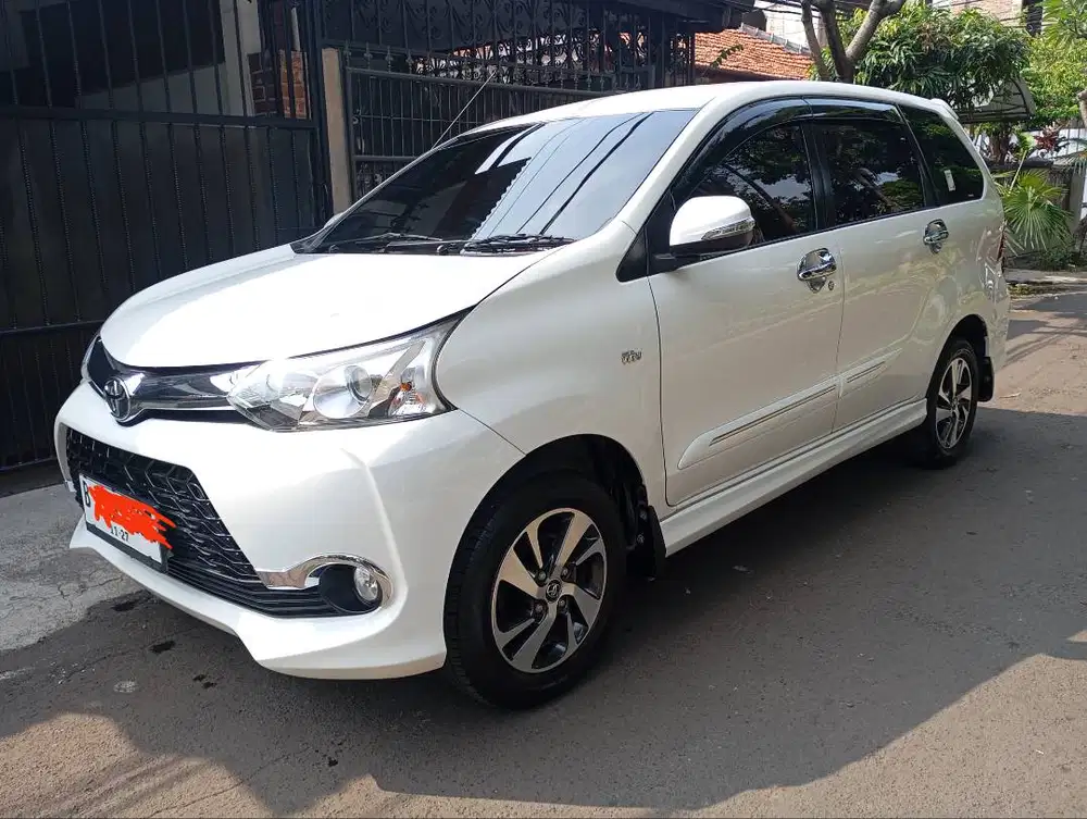 (KM 8rb.) AVANZA VELOZ 1.5 M/T 2017 (Seperti baru)
