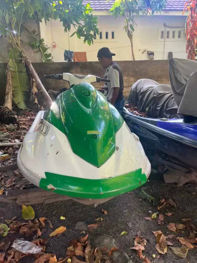 Jetski yamaha 2 tak 700 cc , seat 3 orang