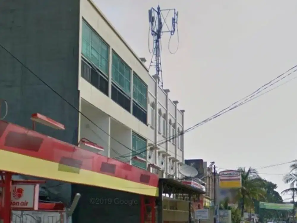 Dijual Rumah Luas Cocok untuk Usaha di Harapan Indah