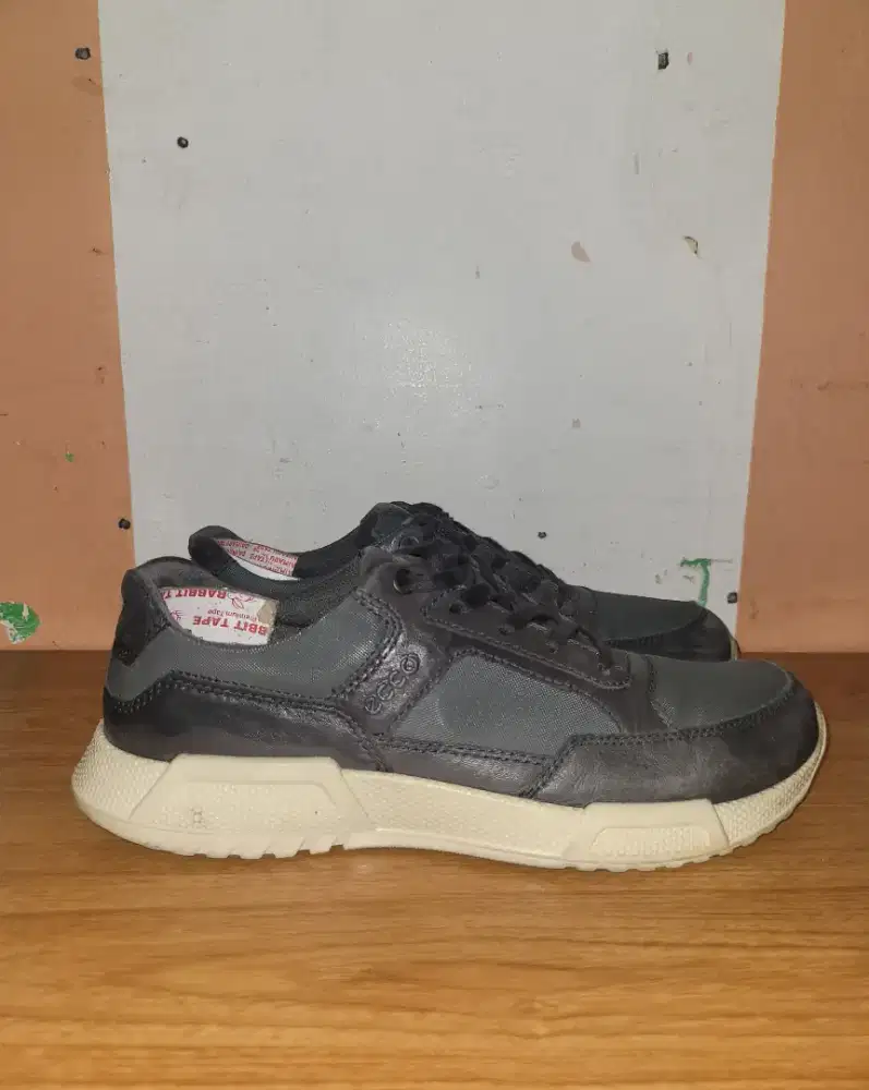 Ecco Black sport 44