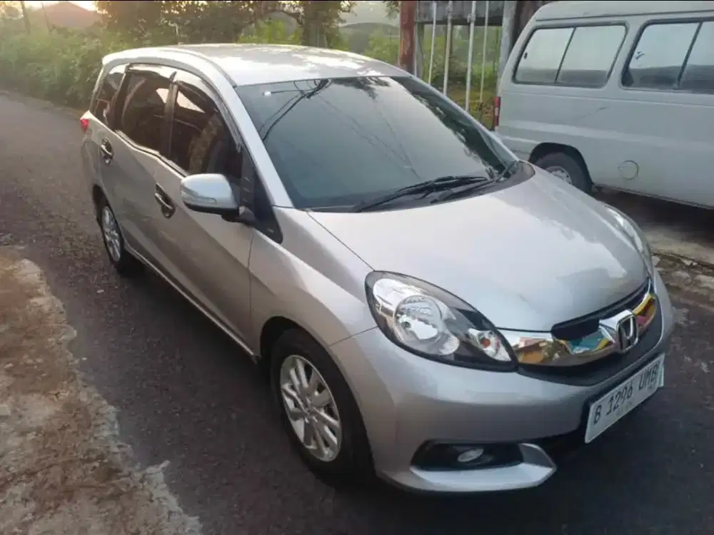 Honda mobilio e at pemakain 2015