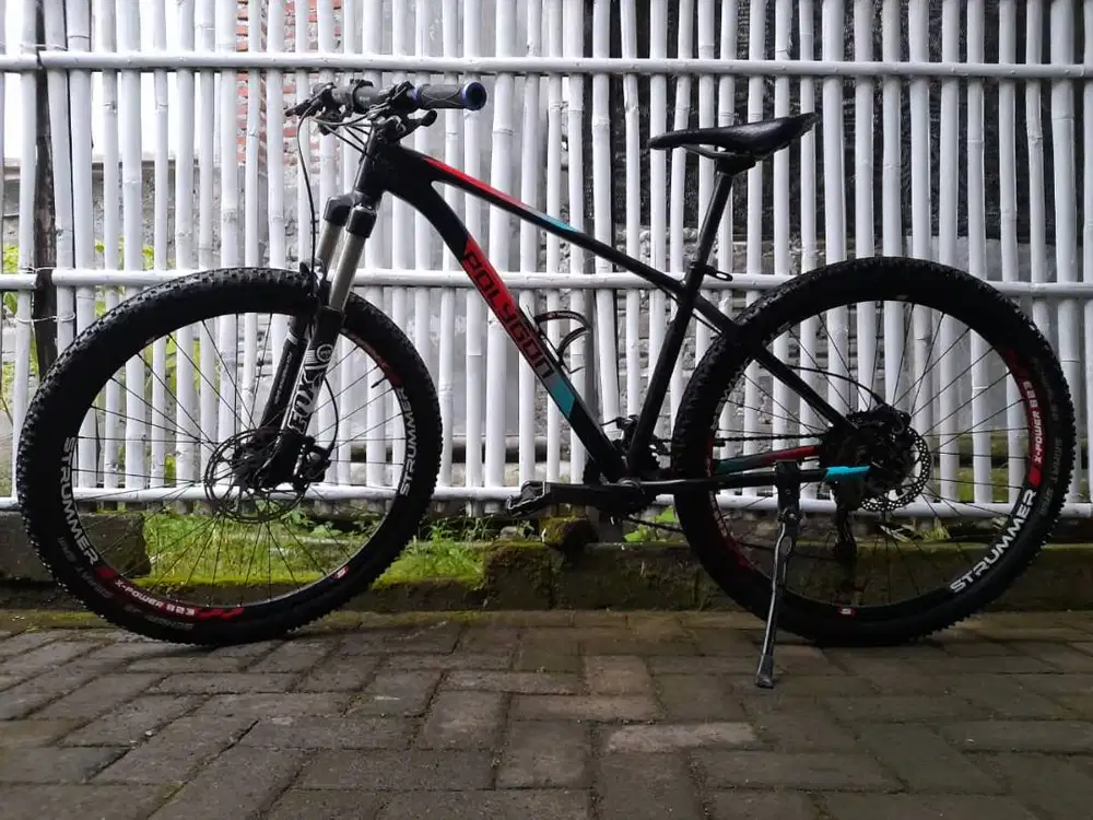 Polygon Xtrada 5 Black Red (2019 Series)