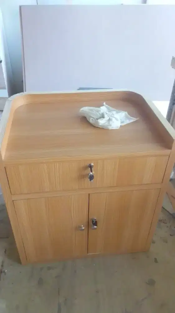 Dekorasi furniture untuk kantor