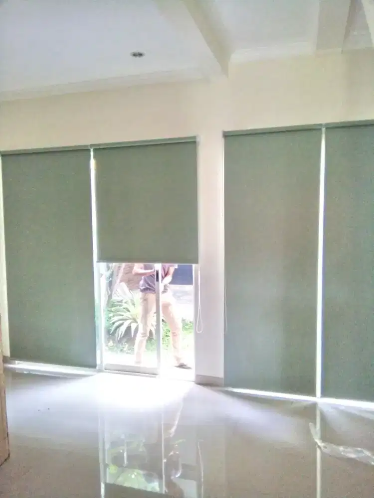 Gorden kantor dan gorden blackout