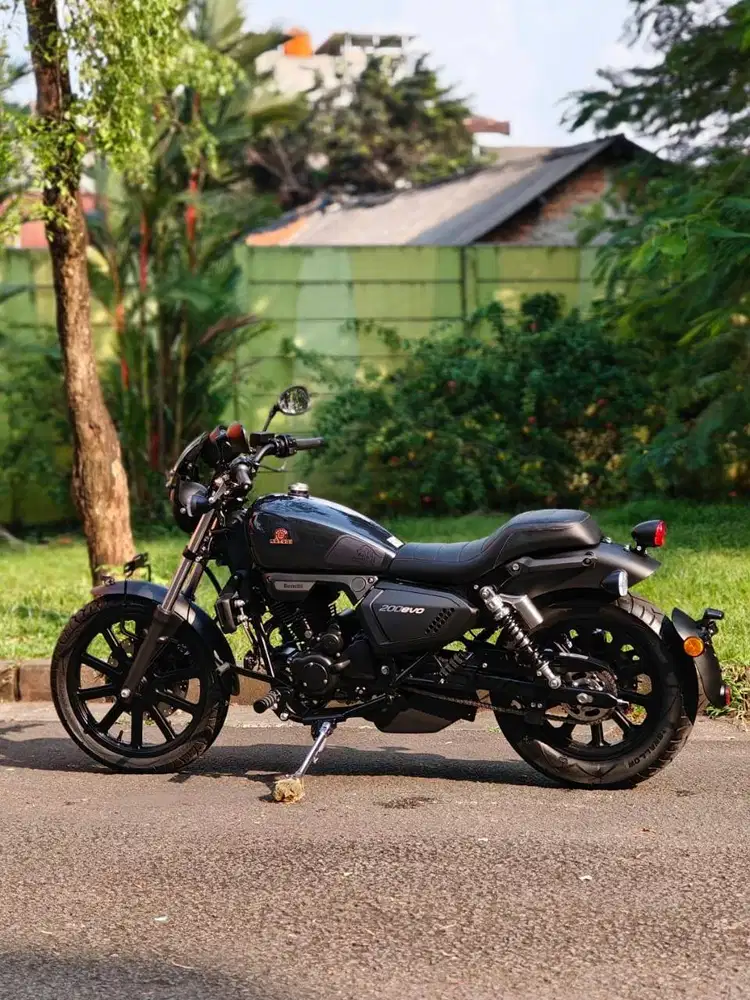 BENELLI MOTOBI EVO 200 HITAM 2025 KM 10 PERAK PAJAK ON LIKE NEW