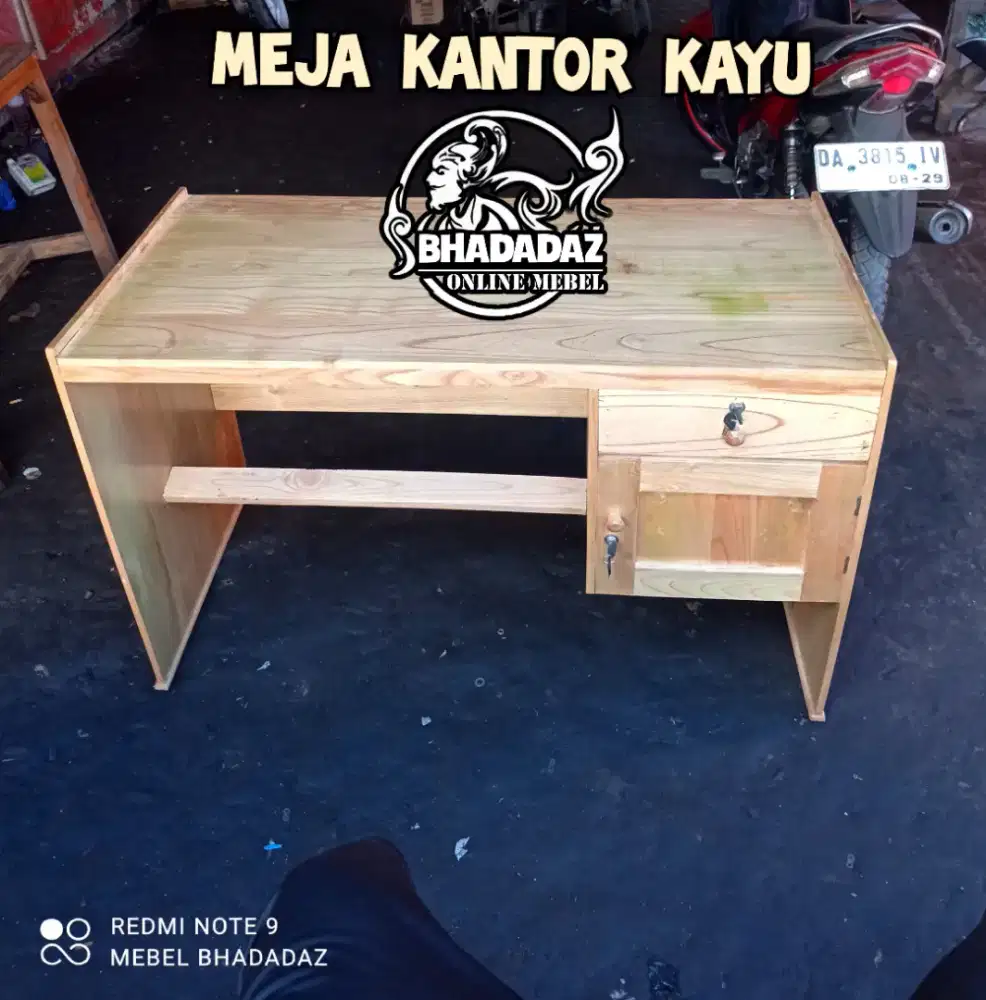 Meja Kantor Kayu Uk 120 Cm