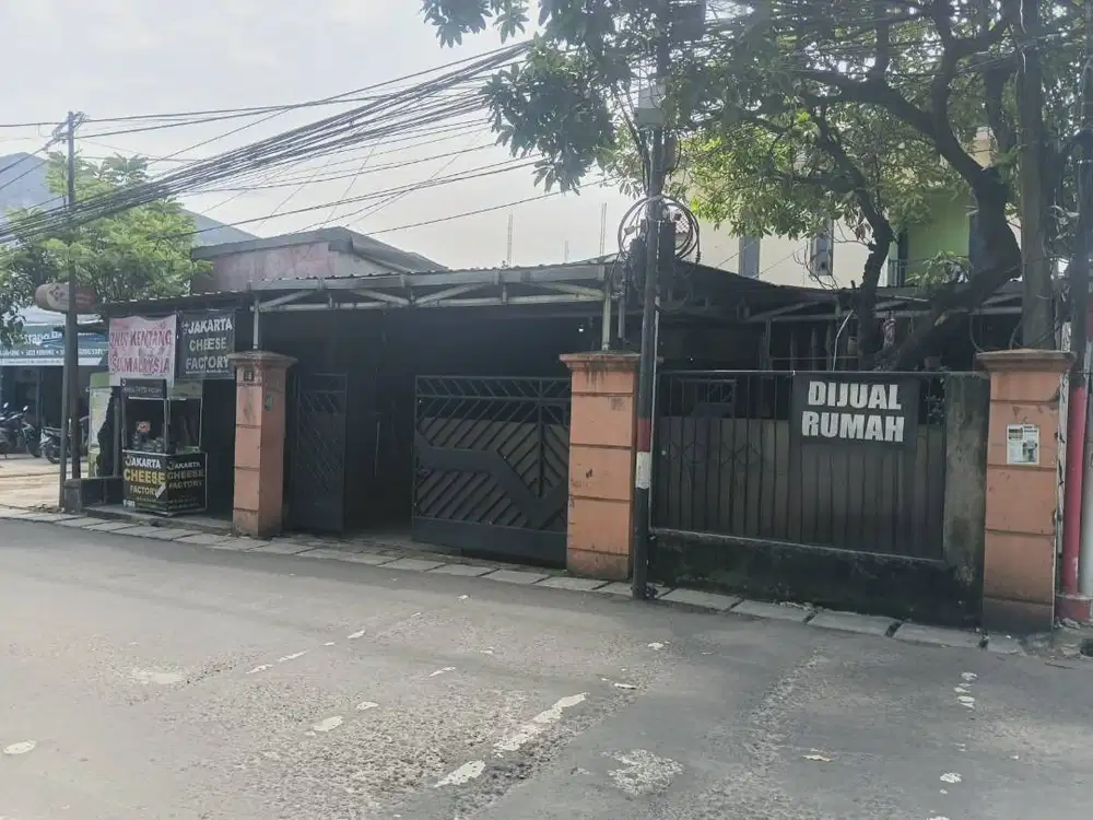 Rumah Mewah 2 Lantai + Kios - Strategis Depan Masjid & 5 Menit ke Tol