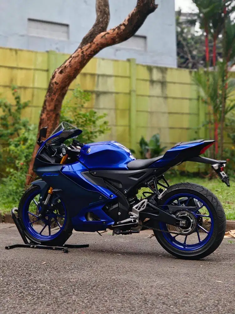 YAMAHA R15 V4 2022 BIRU KM LOW PAJAK PANJANG SIAP GAS HARIAN