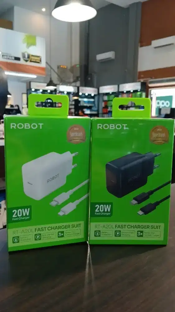 CHARGER ONE SET LIGHTNING