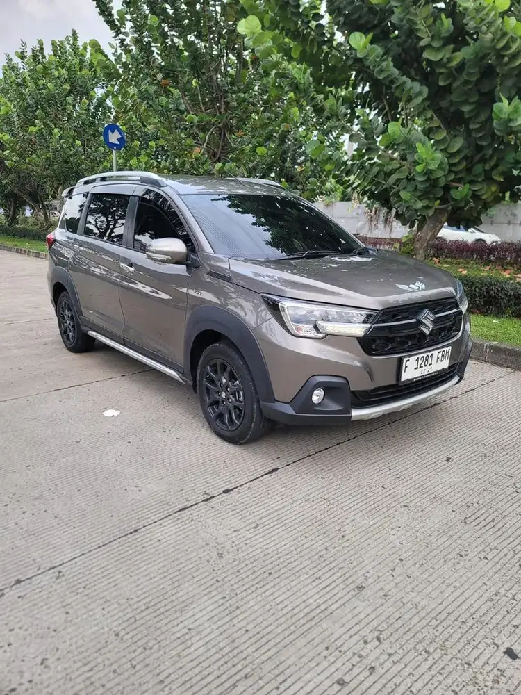 SUZUKI XL7 BETA HYBRID MATIC TAHUN 2023 GREY