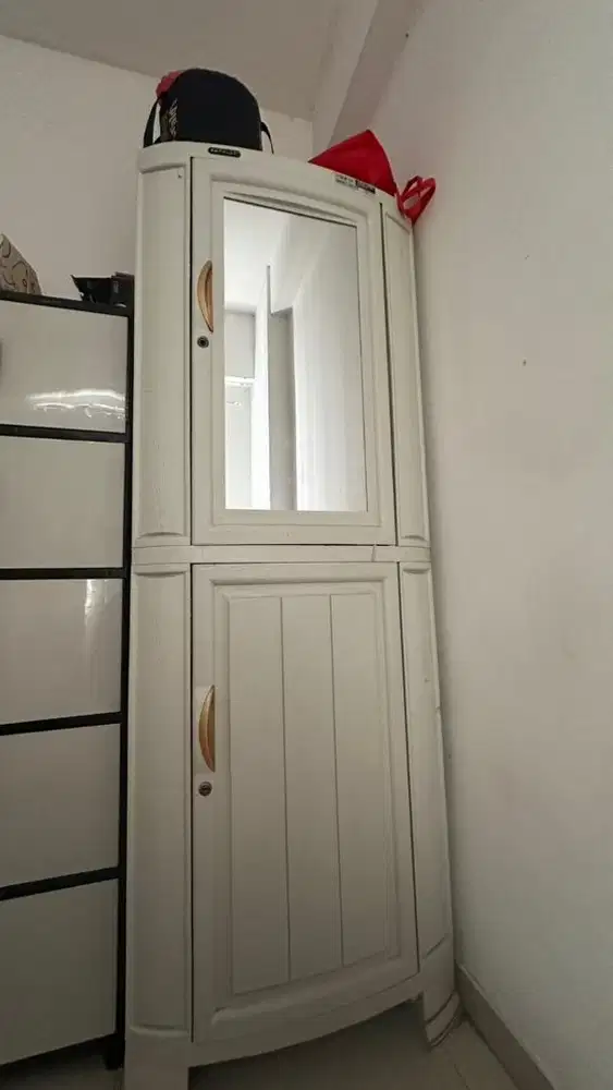 Dijual Lemari Pakaian