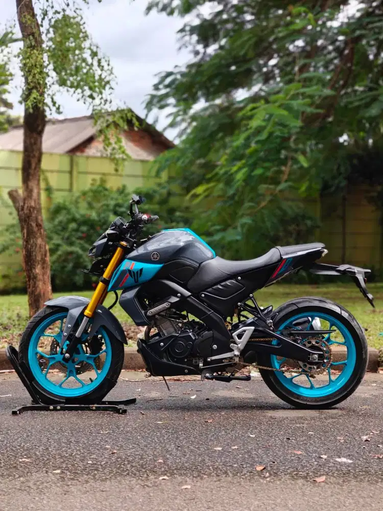 YAMAHA MT15 2022 GREY PAJAK ON SIAP GASPOL