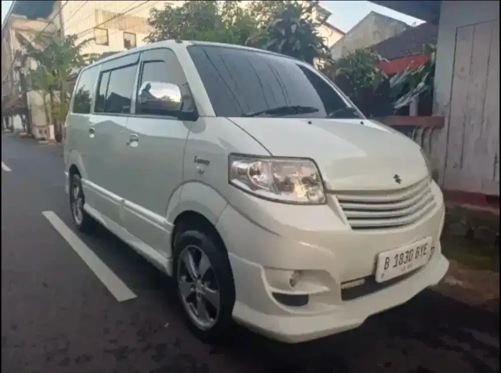 Suzuki apv sgx luxury 20113