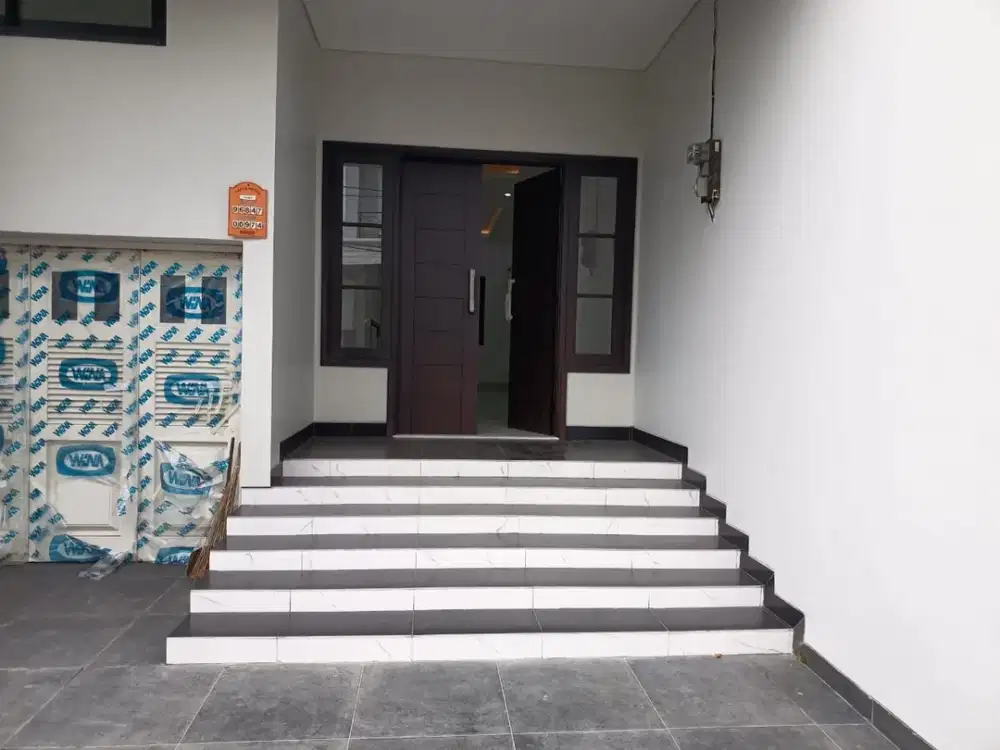 Dijual Rumah Baru Kelapa Gading di Gading Pandawa
