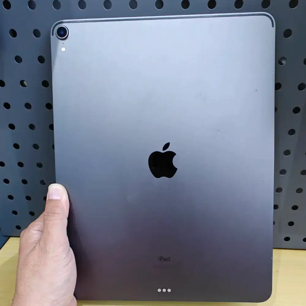 JUAL iPad Pro Gen 3 12.9 Inch 512GB WiFi Only