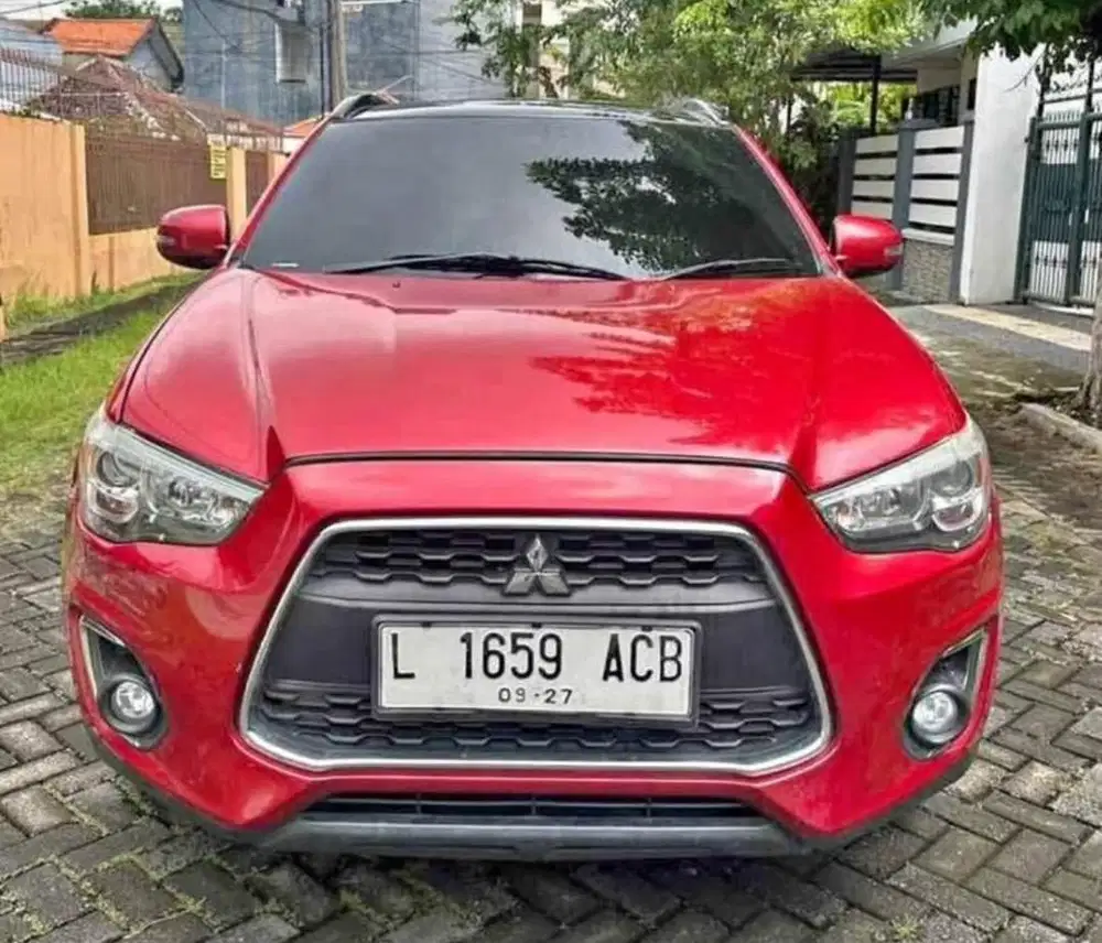 DIJUAL MITSUBISHI OUTLANDER PX SPORT AT 2015 TERMURAH