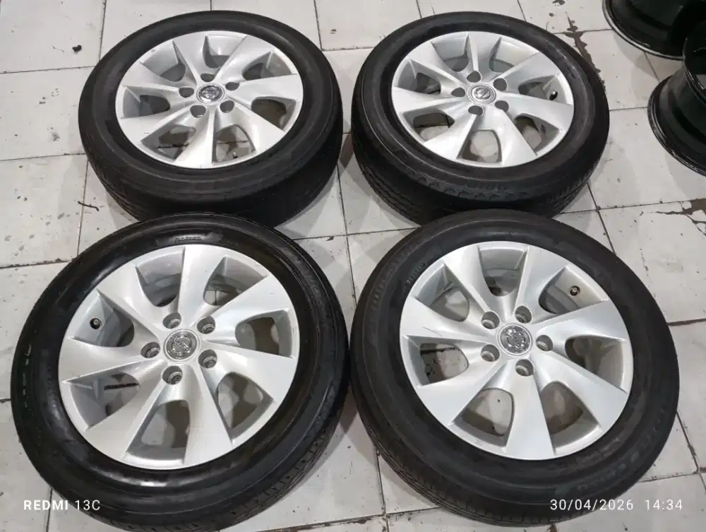 Velg Nissan serena