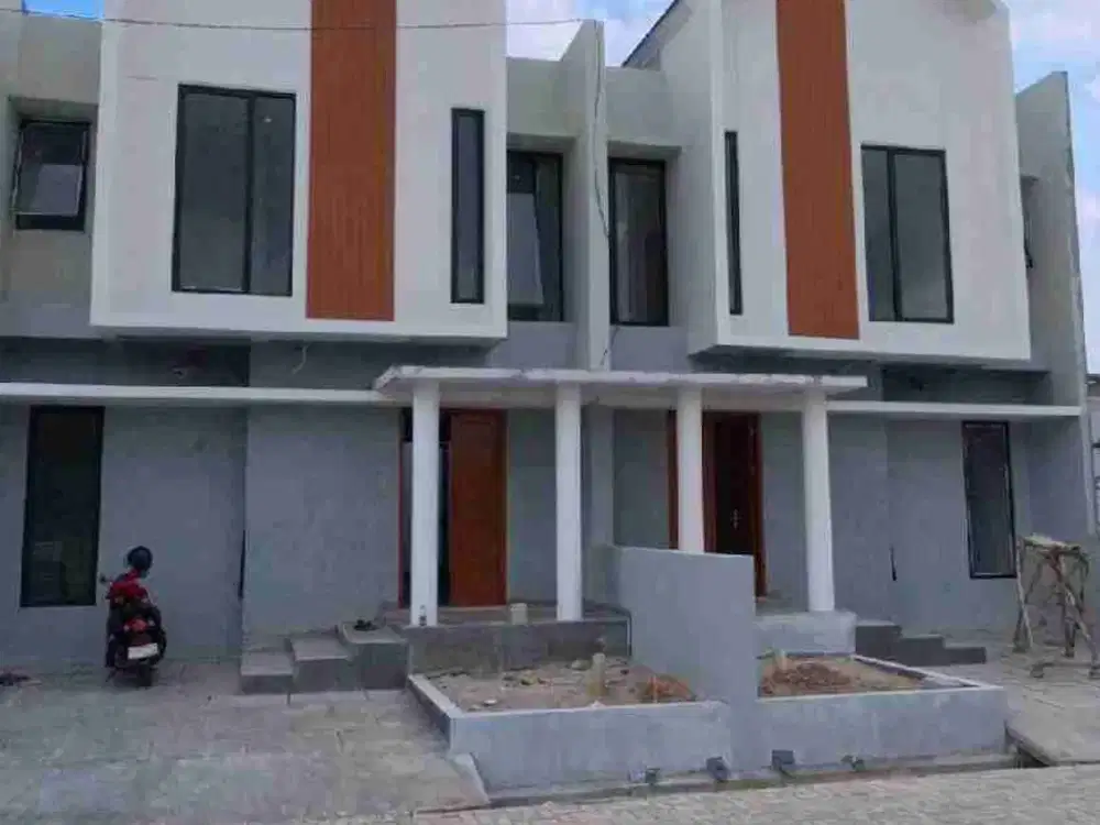Rumah baru ready 4 units dijual termurah 2 lantai 2 kamar tidur gak sampai 1.3M dengan lahan 84m²