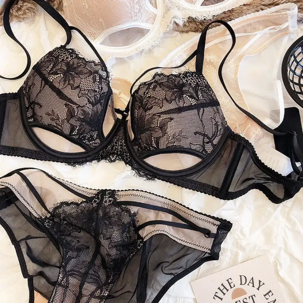 Pakaian Dalam Wanita BIANCA BRA SET Sexy BH dan CD.