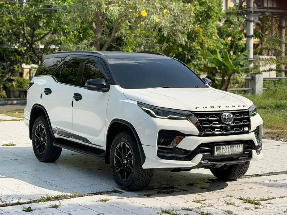 TOYOTA FORTUNER 2022 2.8 GR-SPORTS IMPROVEMENT 4X2 SOLAR AT