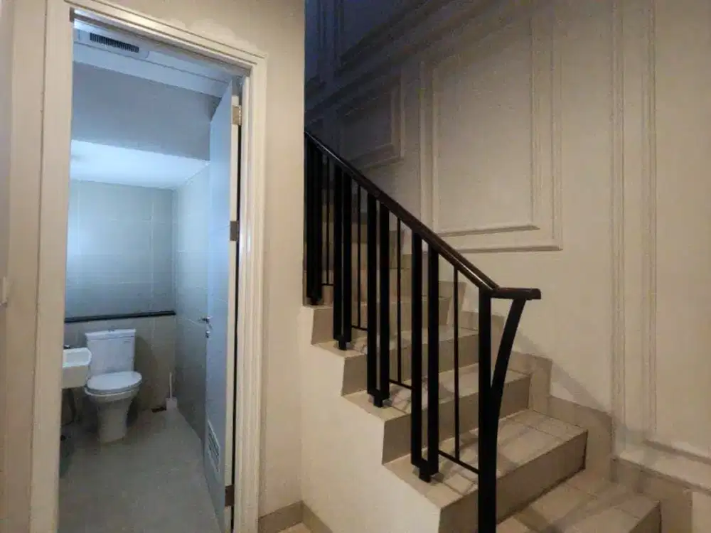 Di jual rumah 2 lt full furnish bagus di cluster eropa sedayu city, Kelapa gading, Jakut