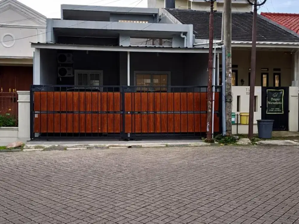 Dijual Rumah Siap Huni 1,5 Lantai di BSD Dekat Akses Tol dan Stasiun