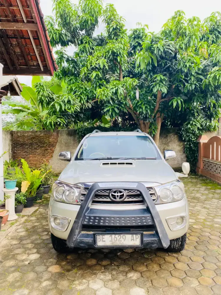 Fortuner G 2.5 M/T Solar