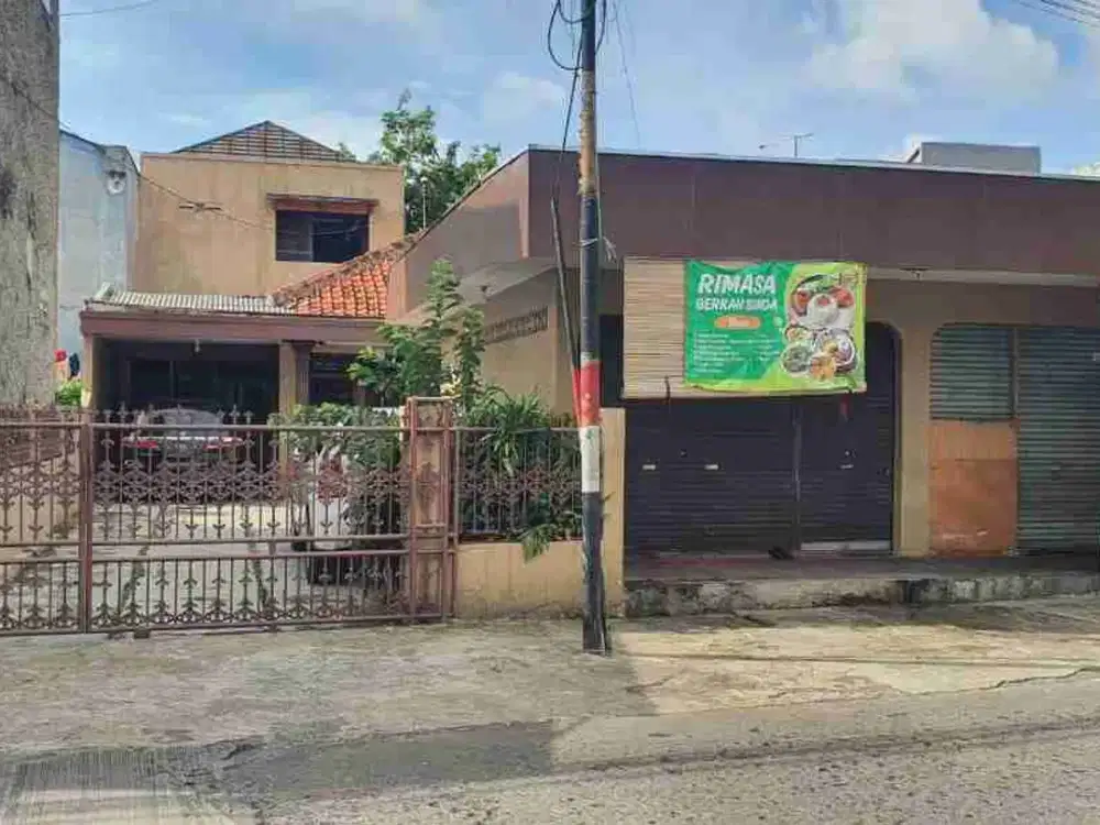 Rumah strategis cocok untuk usaha