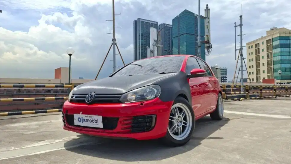 KM Rendah - Volkswagen Golf 1.4 Bensin-AT 2012