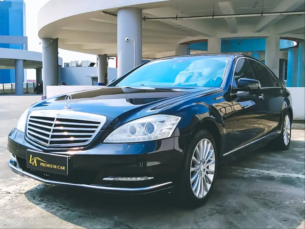 DP Murah !!! Mercedes-Benz S300 W221 NIK 2011