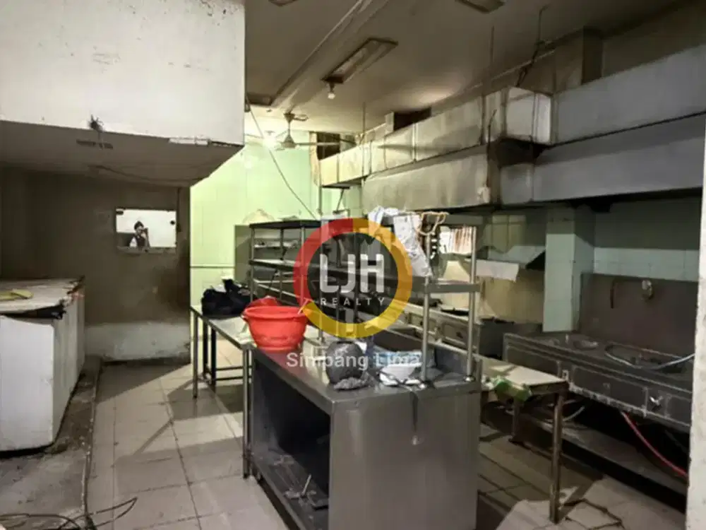 Disewakan Ruko 2,5 Lantai Wotgandul Semarang Tengah Cocok untuk Usaha