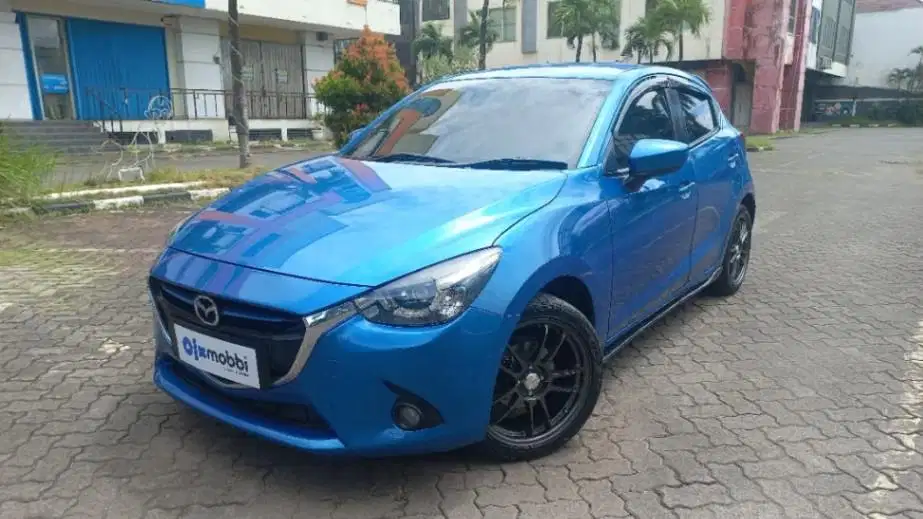 DP MURAH - Mazda 2 1.5 Skyactiv Bensin AT 2014 Biru