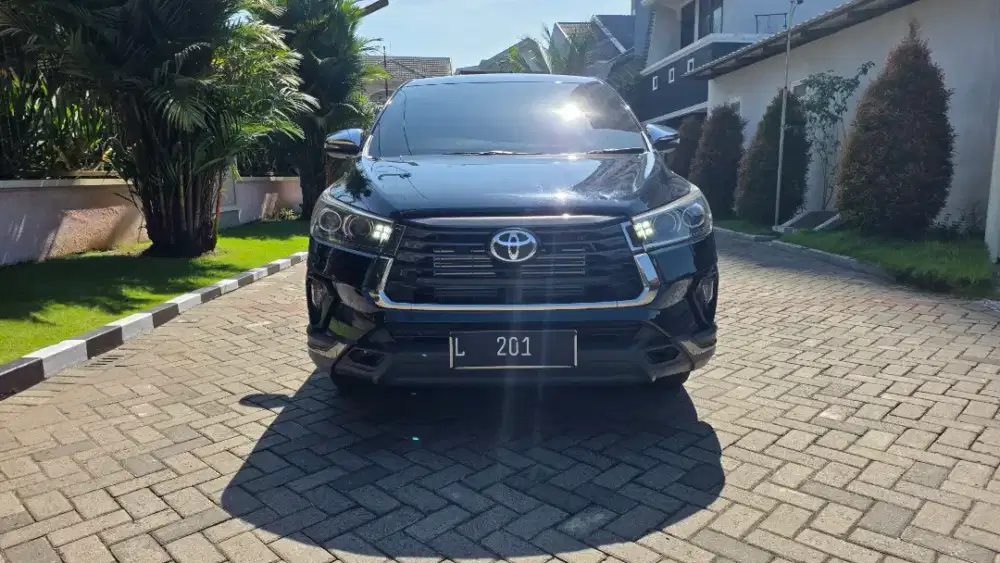 Toyota Kijang Innova Venturer Diesel Matic 2.4 A/T