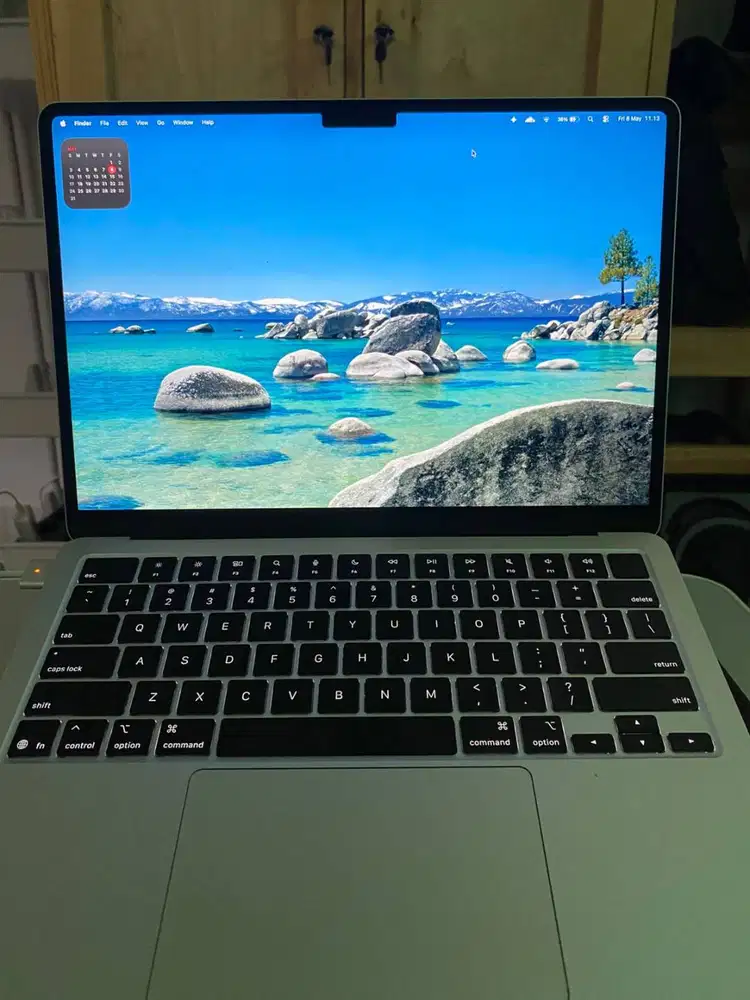 MacBook Air M4 2025 16/256GB Silver - Garansi Resmi s/d Okt 2026
